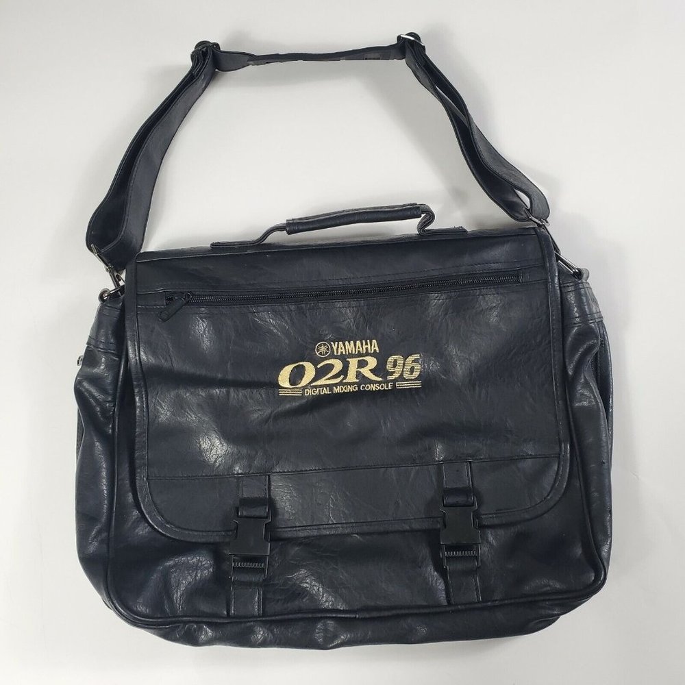 Yamaha O2R96 Digital Mixing Console Black Leather Carrying Bag